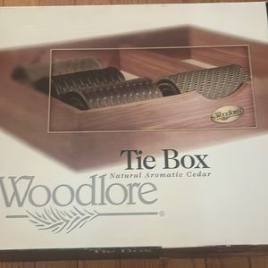 Tie Box natural aromatic cedar brand new never used